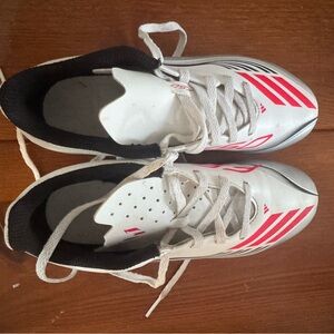 Kids White Messi Adidas soccer cleats size 4Y worn 4 times